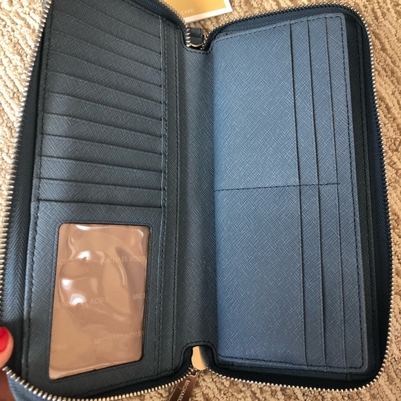 Wallet - Picture 3 of 4